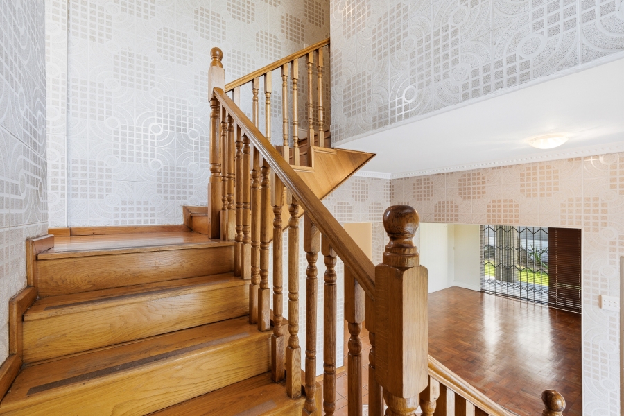 6 Bedroom Property for Sale in Pinelands Western Cape